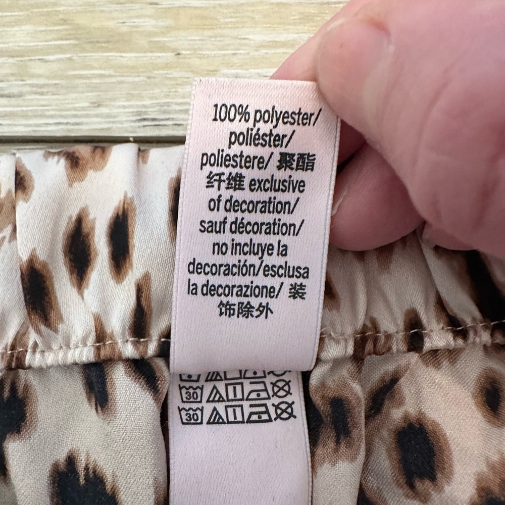 Victoria's Secret Leopard Print Pajama Pants - Picture 4 of 4